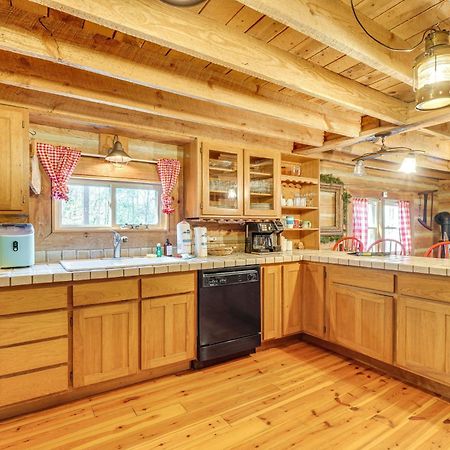 Serene Townsend Cabin Rental With Hot Tub And Grill! Exterior photo