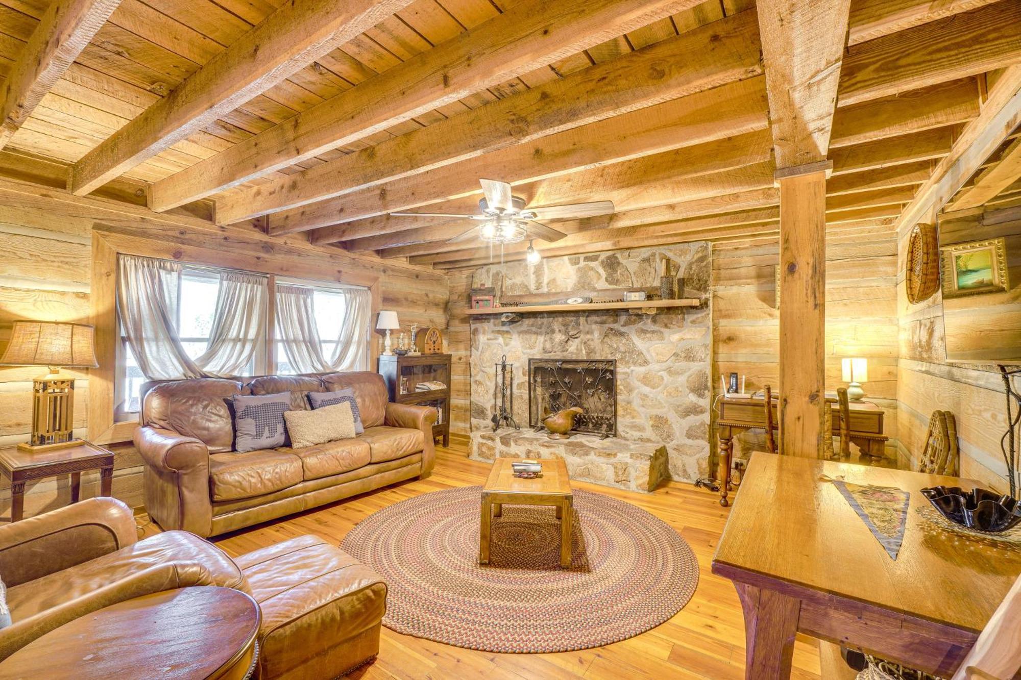 Serene Townsend Cabin Rental With Hot Tub And Grill! Exterior photo