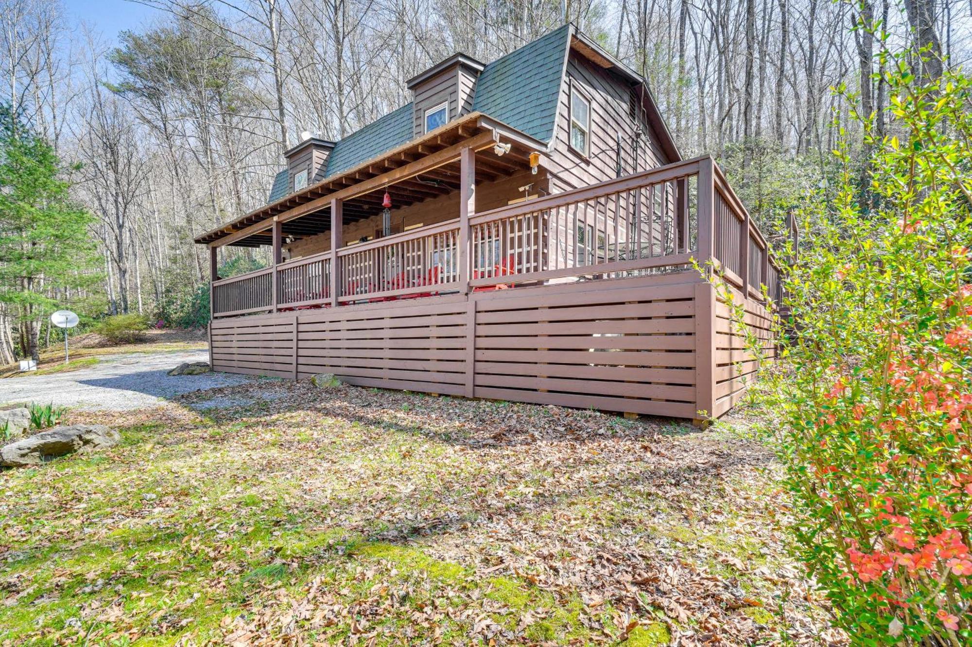 Serene Townsend Cabin Rental With Hot Tub And Grill! Exterior photo
